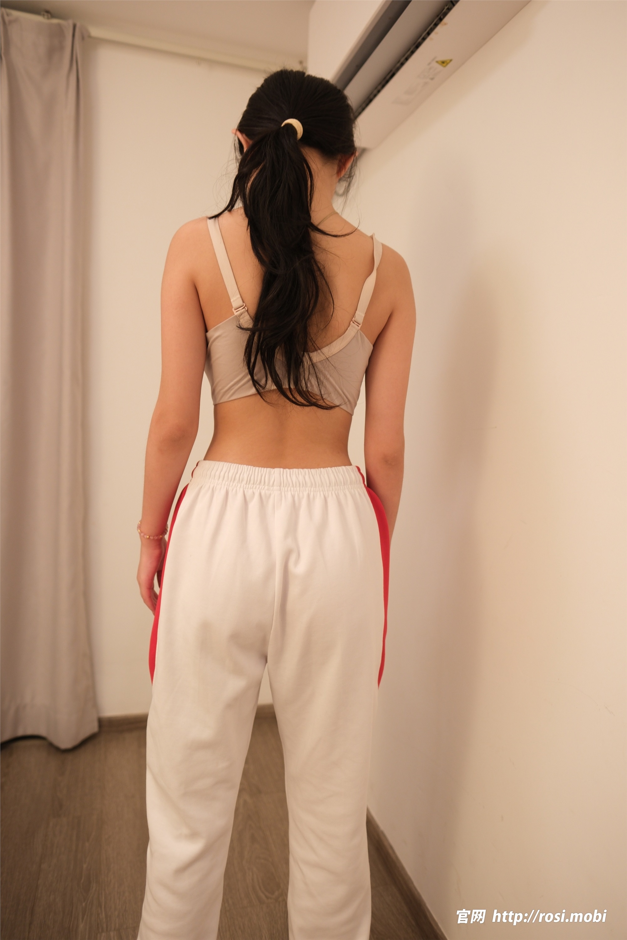 ROSI写真 2025.06.04 NO.4930